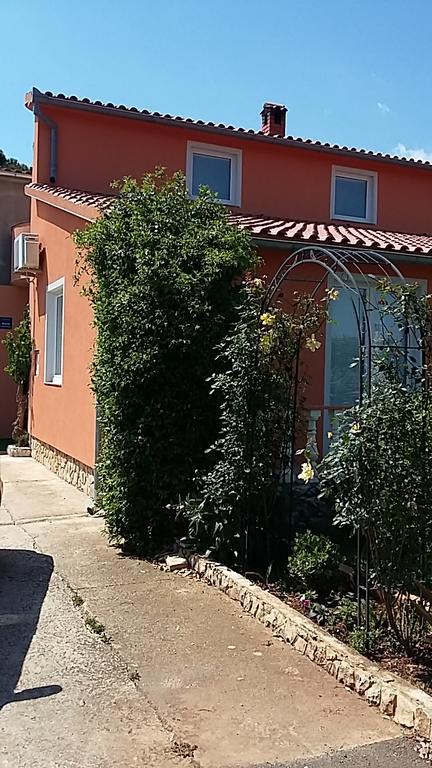 Apartment Anita Fazana Bagian luar foto
