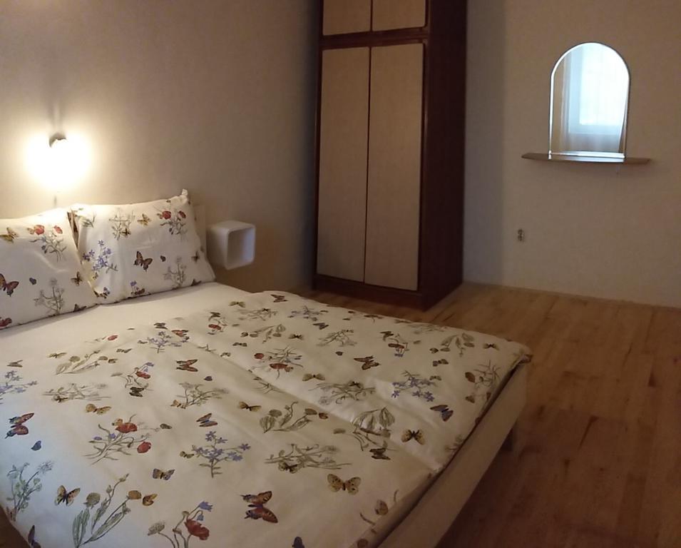 Apartment Anita Fazana Bagian luar foto
